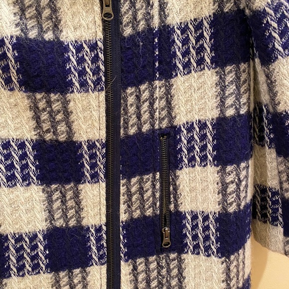 ☃️ Winter Coat ❄️ - Picture 2 of 5